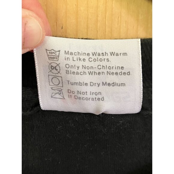 Hanes Mens Vintage 90s Tra Vigne Art Deco Beefy T-Shirt Size Large Black AN EXC - Picture 5 of 7